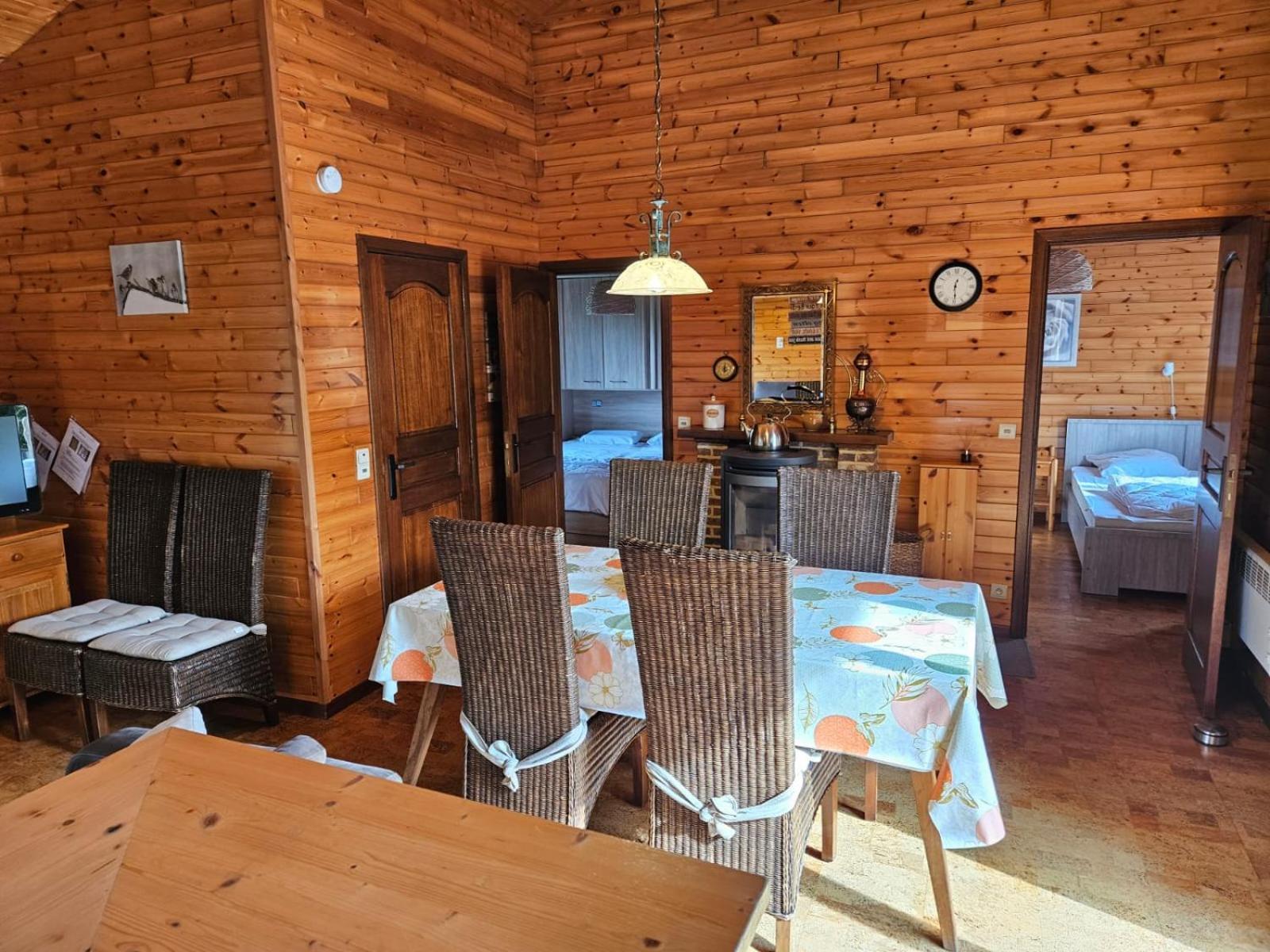 Chalet Lizelle Дюрби Екстериор снимка